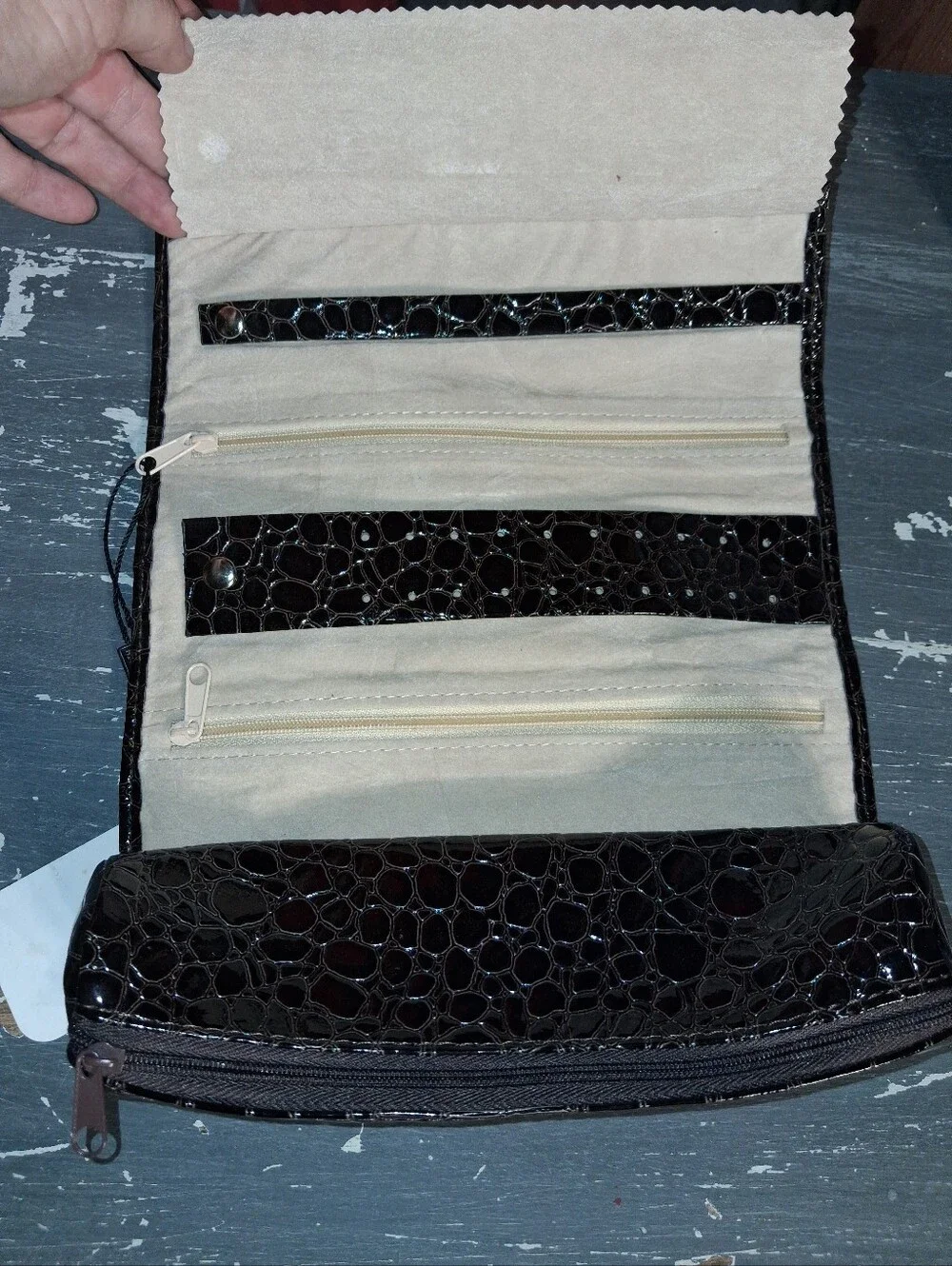 NWT Tuscan Designs Women's Croc-Embossed Jewelry Bag in Dark Brown